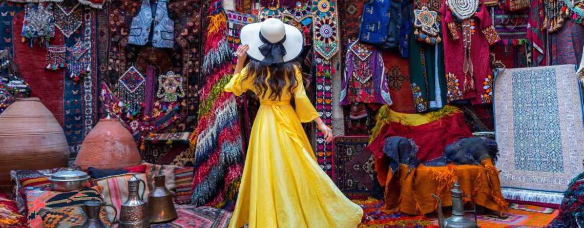 Istanbul's Bazaars and Souks: A Shopper's Paradise