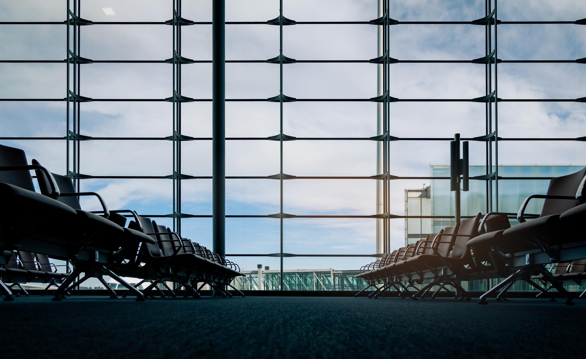 airplane-airport-runway-against-sky